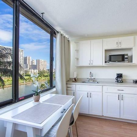 Hawaiian Monarch Upgraded Modern Studio ホノルル エクステリア 写真