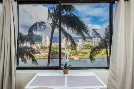 Hawaiian Monarch Upgraded Modern Studio ホノルル エクステリア 写真