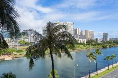 Hawaiian Monarch Upgraded Modern Studio ホノルル エクステリア 写真